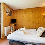 View Sur Arly E10 - Happy * Megeve