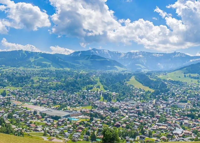 View Sur Arly E10 - Happy * Megève
